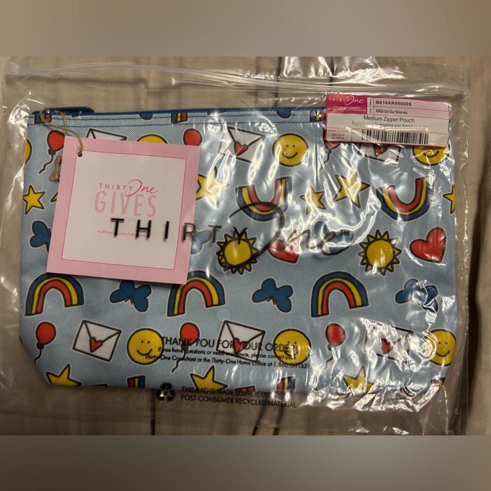 🔮 5/$25 Thirty-One Gives On Our Sleeves Medium Zipper Pouch